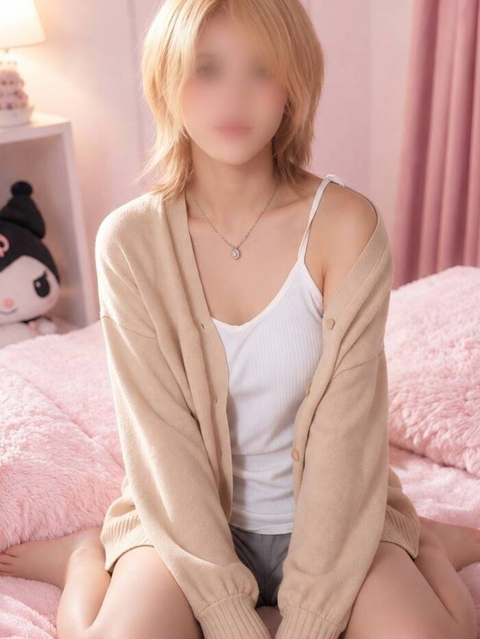 れい(22)